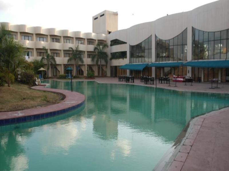 Meuse Jupiter Business And Luxury Hotel Nashik Exterior foto