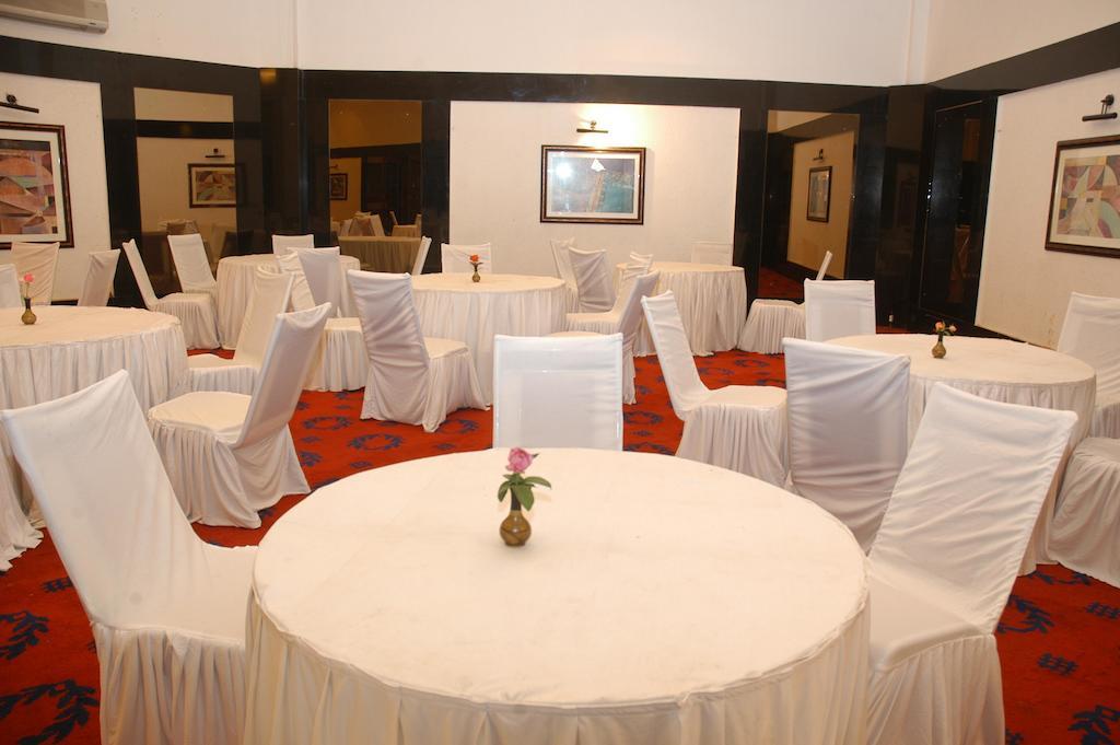 Meuse Jupiter Business And Luxury Hotel Nashik Exterior foto