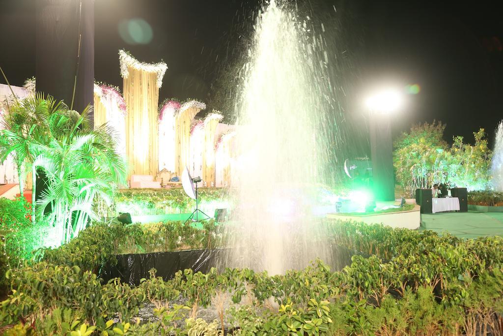 Meuse Jupiter Business And Luxury Hotel Nashik Exterior foto