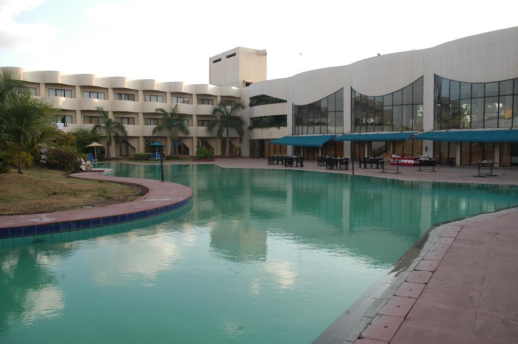 Meuse Jupiter Business And Luxury Hotel Nashik Exterior foto